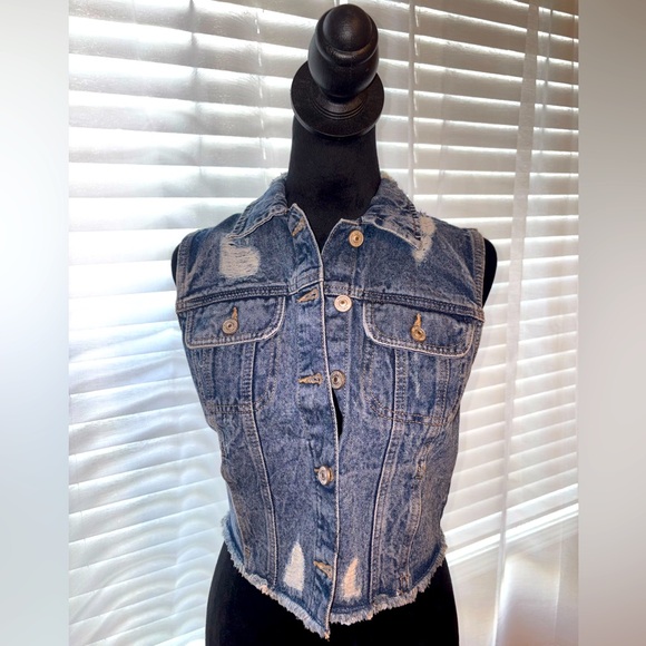 Uptown Denim 💙 Vest